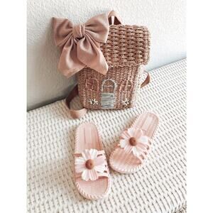New Darling Daisy Blush Summery Flat Sandal Flip Flops 9/10